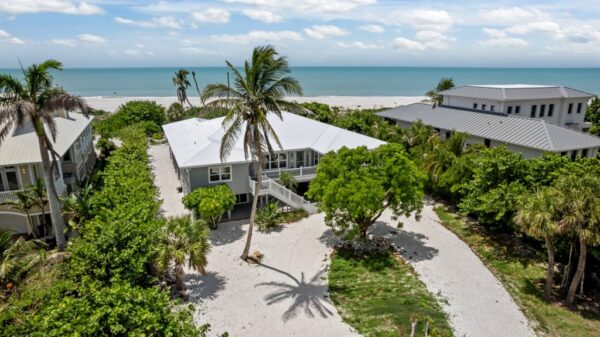 homes in sanibel fl