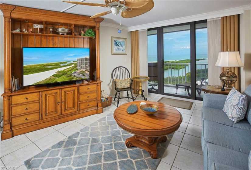 320 Seaview CT, MARCO ISLAND, Florida 34145,223069638