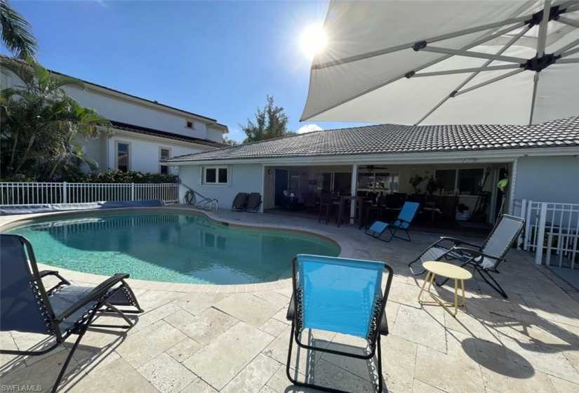 677 18th AVE, NAPLES, Florida 34102,223084955