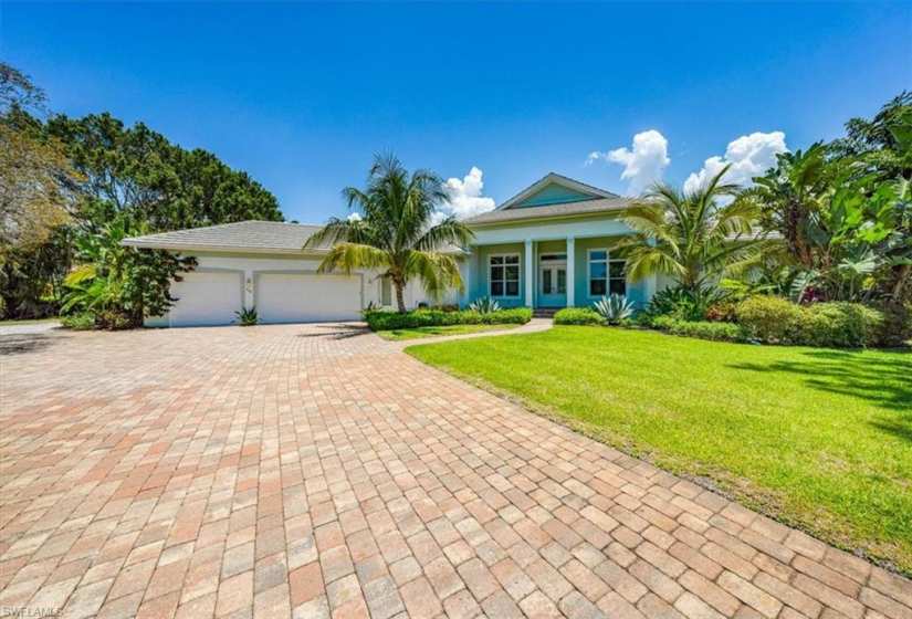 230 Ridge DR, NAPLES, Florida 34108,223087990