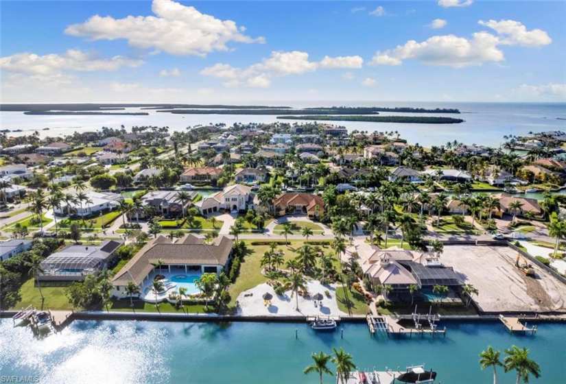 1668 Mcilvaine CT, MARCO ISLAND, Florida 34145,223094103