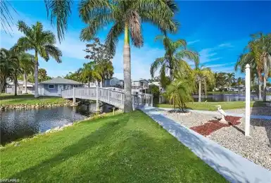 5753 Pink Panther DR, FORT MYERS, Florida 33908,224016997
