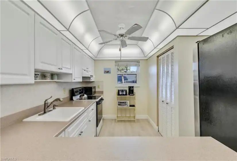 Bright, white kitchen